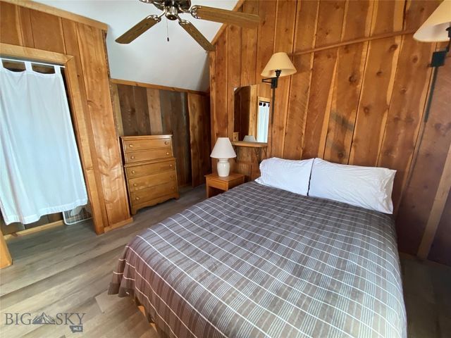 9 Grizzly Meadow Road, Emigrant, MT 59027