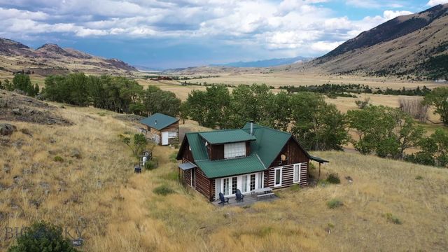9 Grizzly Meadow Road, Emigrant, MT 59027