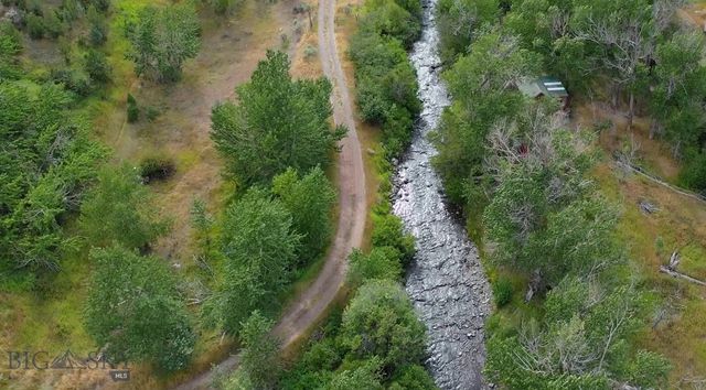 9 Grizzly Meadow Road, Emigrant, MT 59027