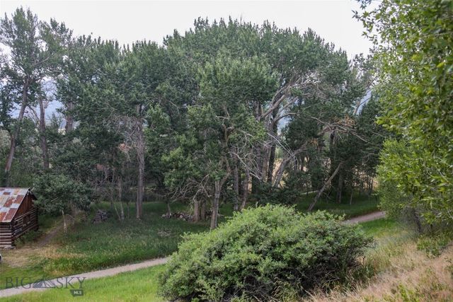 9 Grizzly Meadow Road, Emigrant, MT 59027
