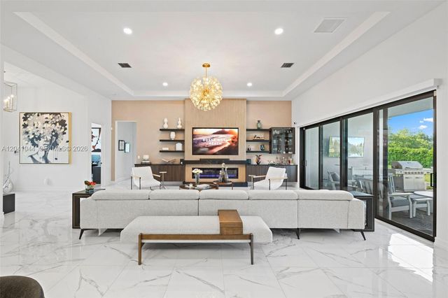 14850 Millstone Ranches Dr, Davie, FL 33331