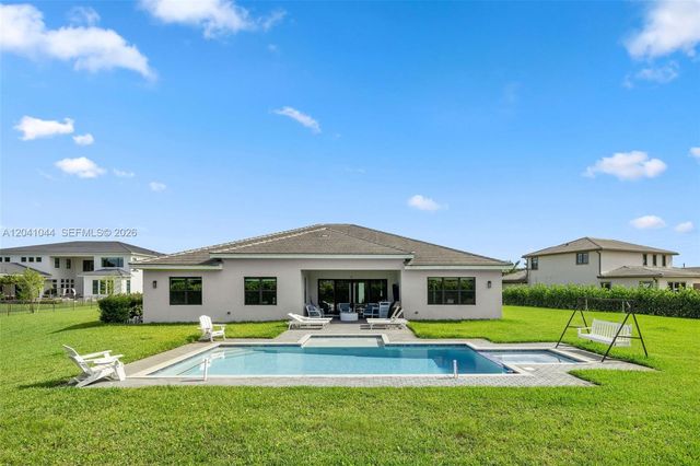 14850 Millstone Ranches Dr, Davie, FL 33331