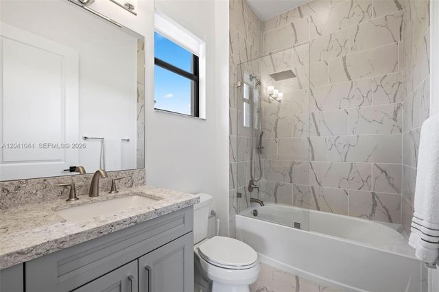14850 Millstone Ranches Dr, Davie, FL 33331