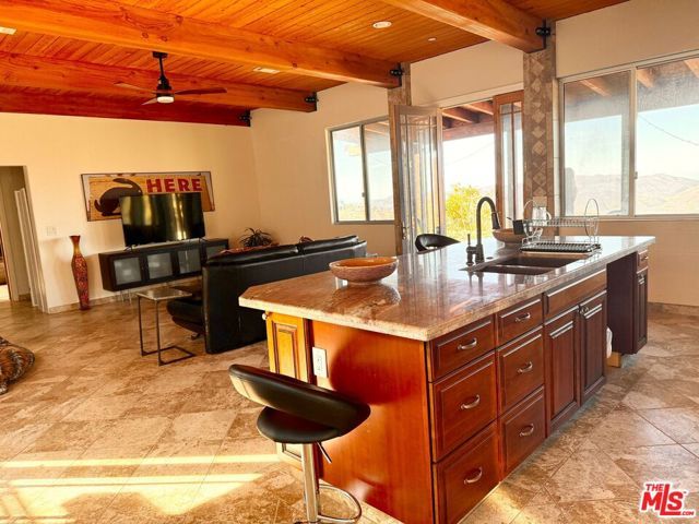 11077 Pacific View Drive, Malibu, CA 90265