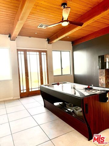 11077 Pacific View Drive, Malibu, CA 90265