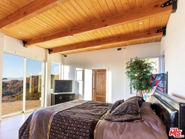 11077 Pacific View Drive, Malibu, CA 90265