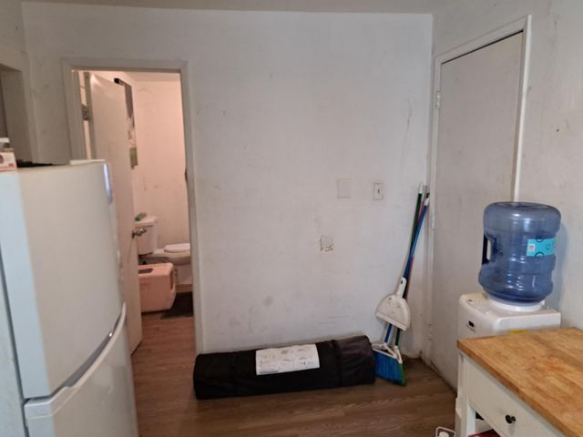 374 N Poplar Avenue, Fresno, CA 93701