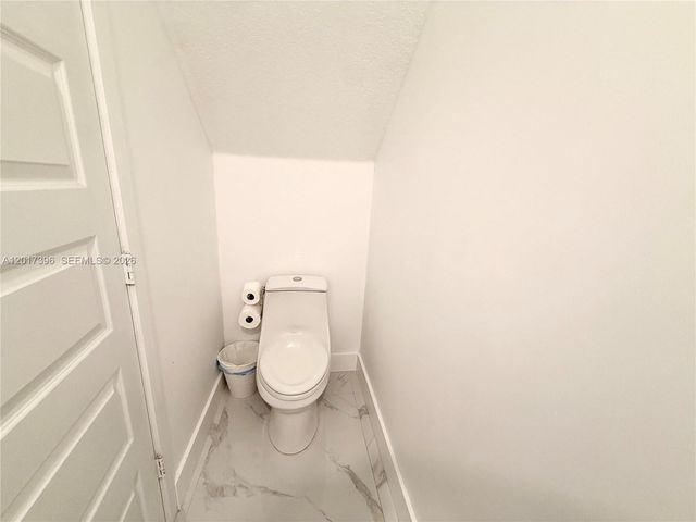 4680 NW 83rd Path 4680, Doral, FL 33166