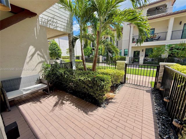 4680 NW 83rd Path 4680, Doral, FL 33166