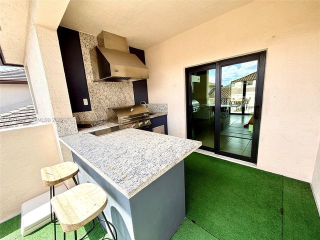 4680 NW 83rd Path 4680, Doral, FL 33166