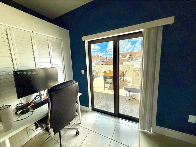 4680 NW 83rd Path 4680, Doral, FL 33166