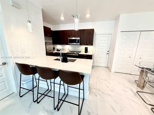 4680 NW 83rd Path 4680, Doral, FL 33166
