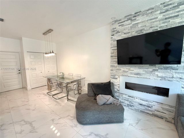 4680 NW 83rd Path 4680, Doral, FL 33166