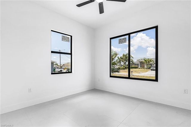 324 NE 15th ST, Cape Coral, FL 33909