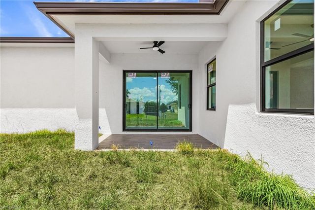 324 NE 15th ST, Cape Coral, FL 33909