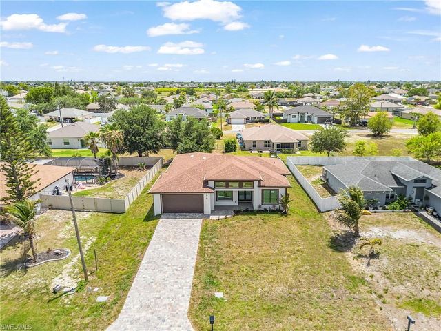 324 NE 15th ST, Cape Coral, FL 33909