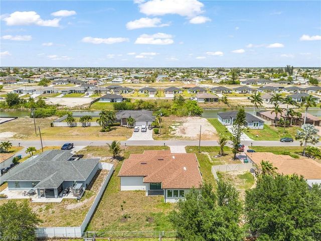 324 NE 15th ST, Cape Coral, FL 33909