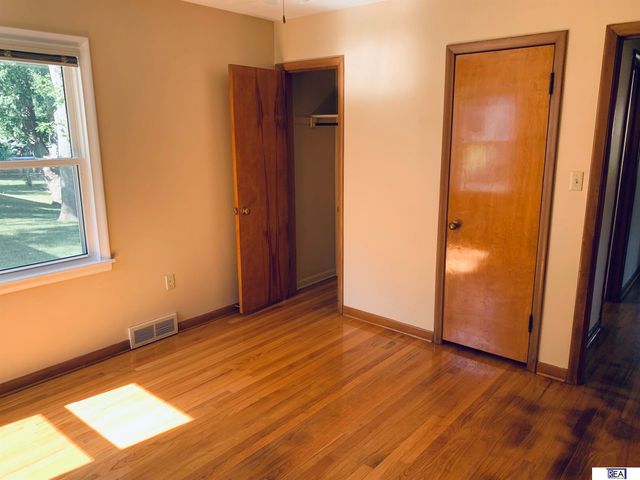 4521 A Street, Omaha, NE 68106