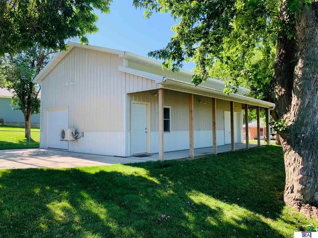 4521 A Street, Omaha, NE 68106