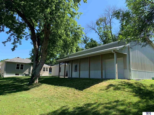 4521 A Street, Omaha, NE 68106