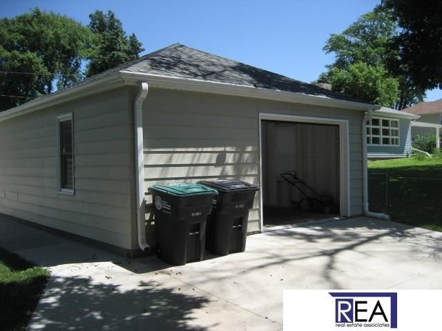 4521 A Street, Omaha, NE 68106