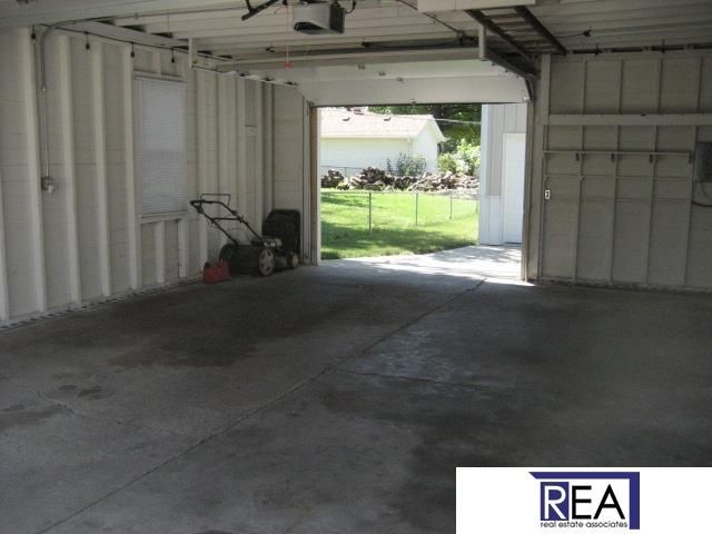 4521 A Street, Omaha, NE 68106