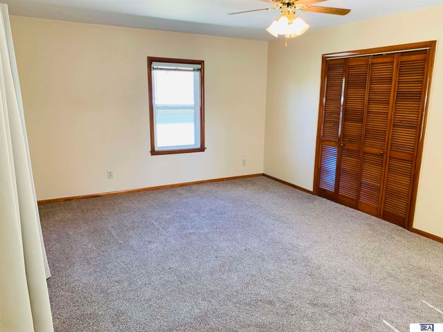 4521 A Street, Omaha, NE 68106