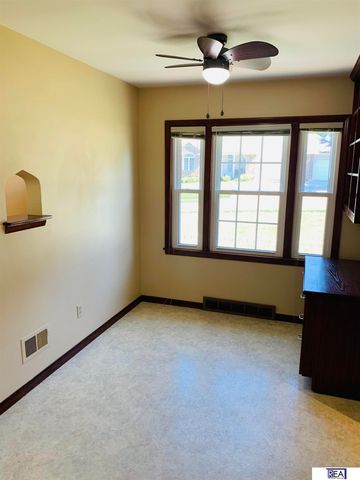 4521 A Street, Omaha, NE 68106