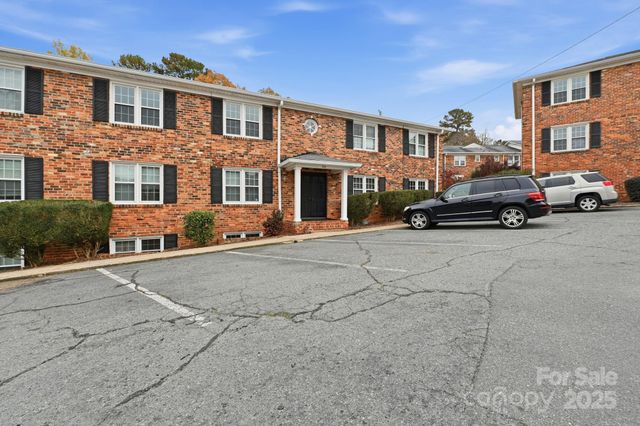 912 Mcalway Road A, Charlotte, NC 28211