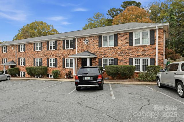 912 Mcalway Road A, Charlotte, NC 28211