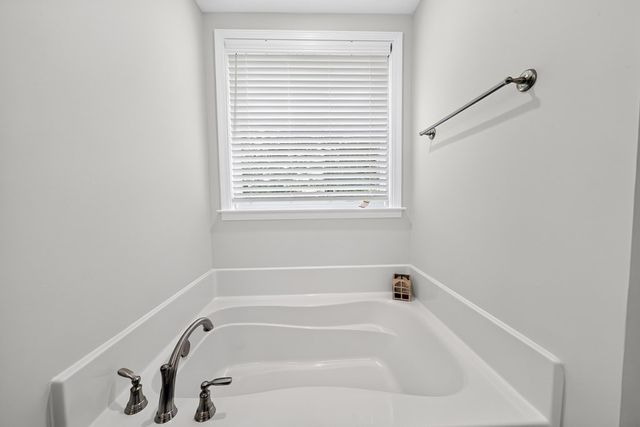 321 Lee Road 2046, Smiths Station, AL 36877