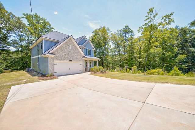 321 Lee Road 2046, Smiths Station, AL 36877