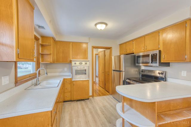 2990 Old St Rt 32, Williamsburg Twp, OH 45103