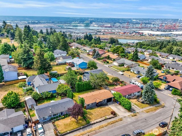 6408 21st Street NE, Tacoma, WA 98422