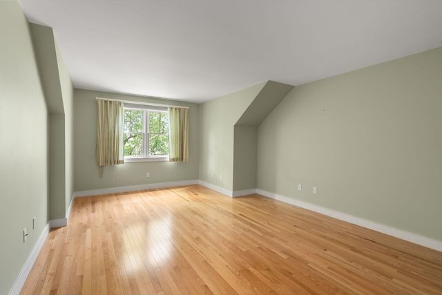 48 Summit Rd 9, Belmont, MA 02478