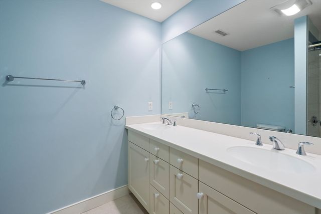 48 Summit Rd 9, Belmont, MA 02478