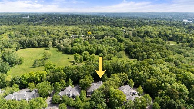 48 Summit Rd 9, Belmont, MA 02478