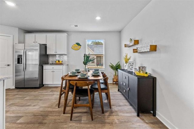 1567 Sungrown Way, Mcdonough, GA 30253