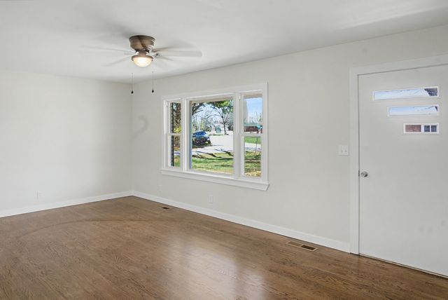 521 Greenwood Dr, Lafayette, TN 37083