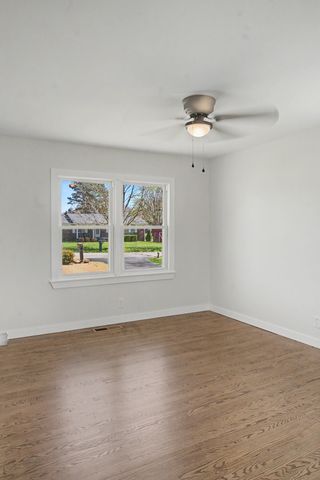 521 Greenwood Dr, Lafayette, TN 37083