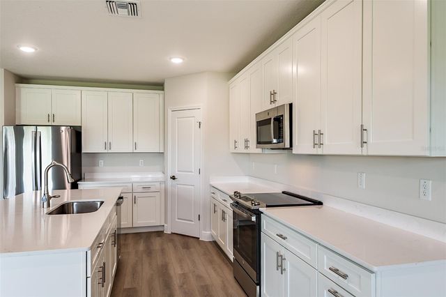 9936 ANNUNCIATION DRIVE, Wesley Chapel, FL 33545