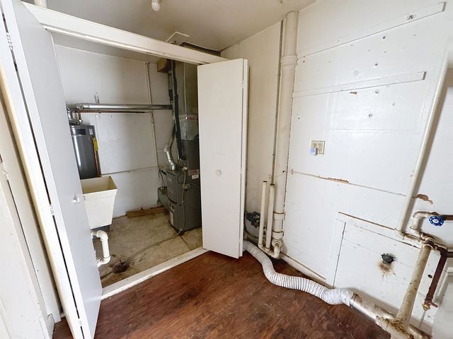 1213 29th Avenue Court Court, Moline, IL 61265