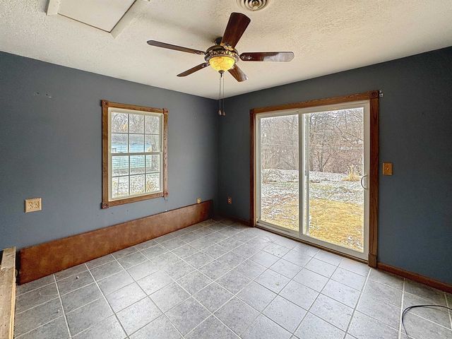 1213 29th Avenue Court Court, Moline, IL 61265