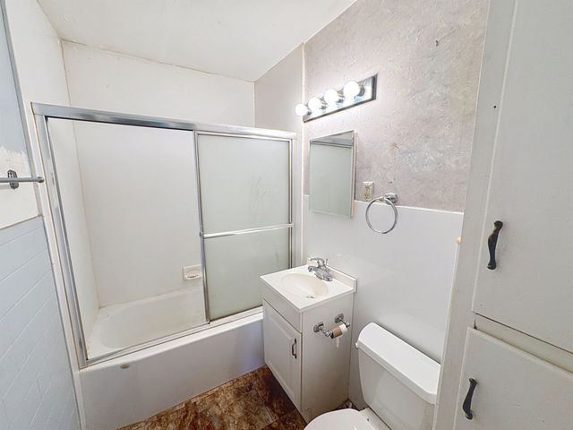 1213 29th Avenue Court Court, Moline, IL 61265