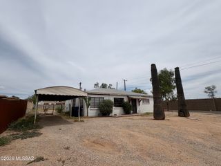 2151 S Howard Stravenue, Tucson, AZ 85713