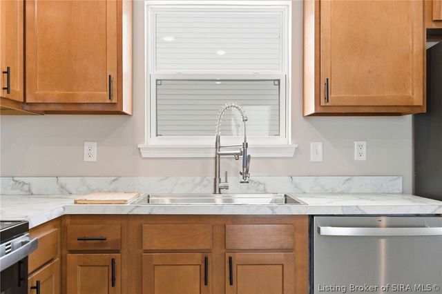 300C Williams Street, Jeffersonville, IN 47130