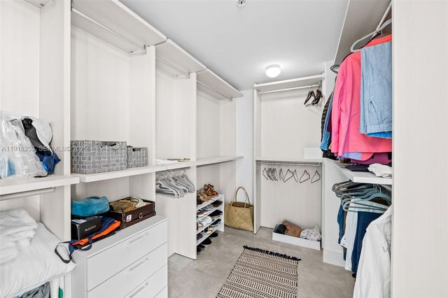 17111 Biscayne Boulevard 2103, North Miami Beach, FL 33160
