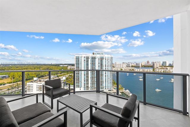 17111 Biscayne Boulevard 2103, North Miami Beach, FL 33160