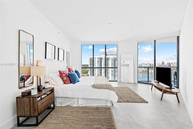 17111 Biscayne Boulevard 2103, North Miami Beach, FL 33160