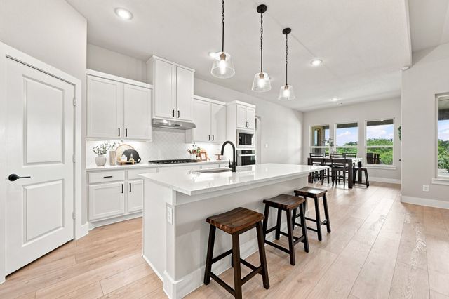 341 Wagon Trail, Waxahachie, TX 75165